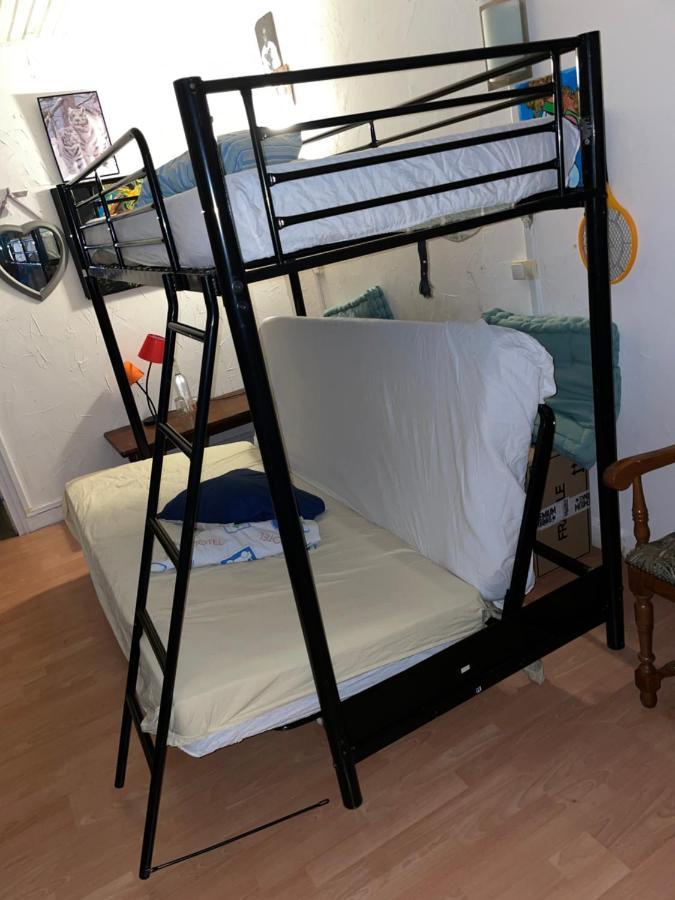 Les Toiles Filantes Hostel Empurany Luaran gambar