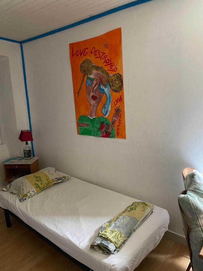 Les Toiles Filantes Hostel Empurany Luaran gambar